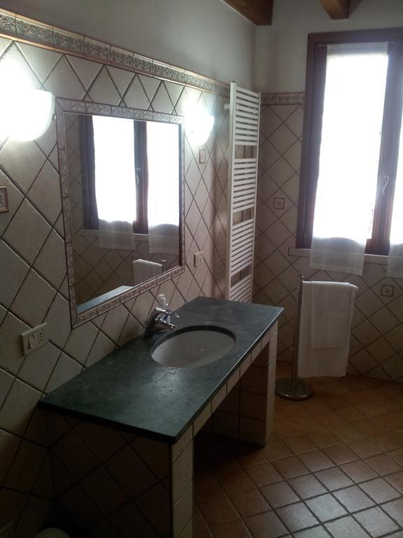 Bb Parco Del Mincio Bed & Breakfast Virgilio Bilik gambar